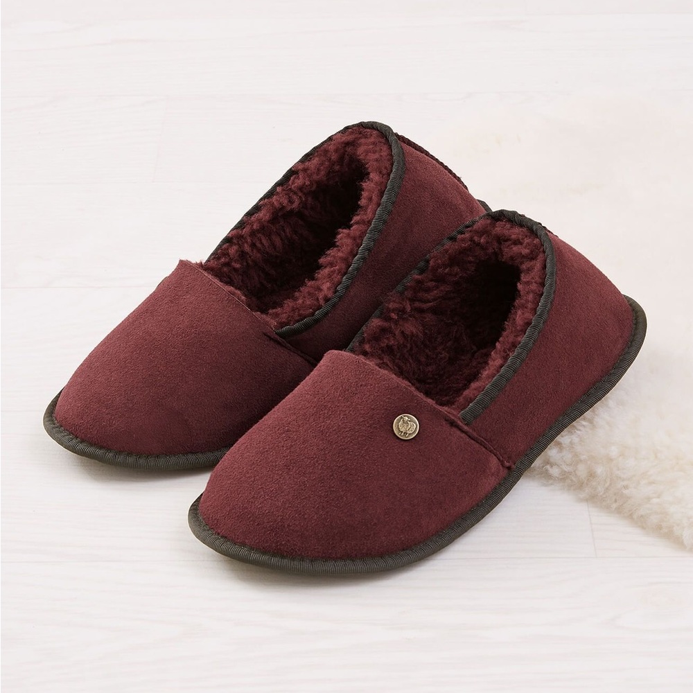 Celtic & Co. Sheepskin Venetian Slippers